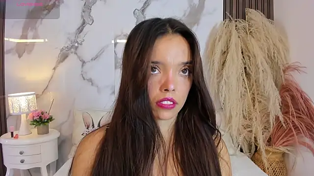 hannahill69 online show from May 30, 2026, 4:52 am