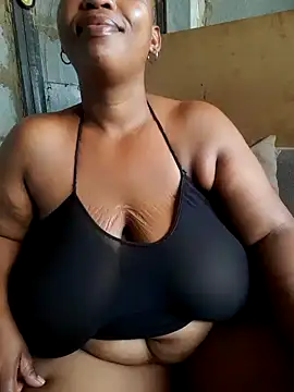 Snapshot of winterqueenx chatting on March 6, 2025, 12:52 pm winterqueenx online show from March 6, 2025, 12:52 pm