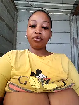 Snapshot of winterqueenx chatting on February 6, 2025, 6:18 am winterqueenx online show from February 6, 2025, 6:18 am