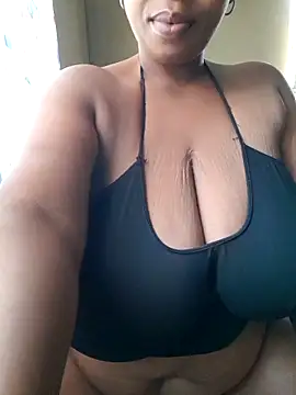 Snapshot of winterqueenx chatting on March 19, 2025, 4:47 am winterqueenx online show from March 19, 2025, 4:47 am