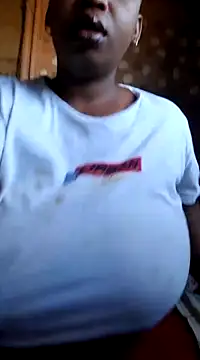 Snapshot of winterqueenx chatting on February 25, 2025, 3:52 am winterqueenx online show from February 25, 2025, 3:52 am