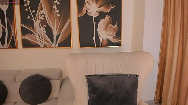 AnaDurant online show from October 7, 2025, 12:28 pm