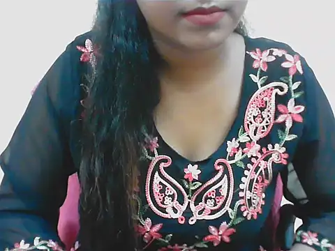 Snapshot of LovingPihu chatting on July 16, 2026, 5:26 am LovingPihu online show from July 16, 2026, 5:26 am
