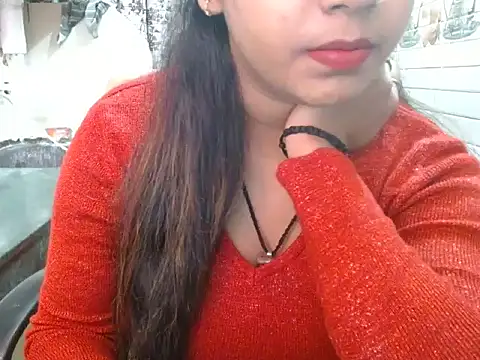 LovingPihu online show from December 3, 2025, 5:08 am