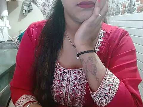 LovingPihu online show from March 20, 2026, 5:52 am