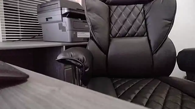 Snapshot of TrevorSteele chatting on February 15, 2026, 6:25 am TrevorSteele online show from February 15, 2026, 6:25 am