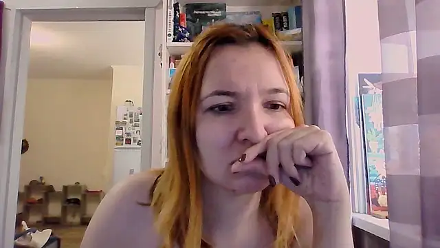 BrattyFoxyGirl online show from October 18, 2025, 9:33 am