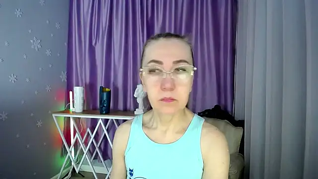 Snapshot of queen_a_n_i chatting on February 18, 2025, 8:59 am queen a n i online show from February 18, 2025, 8:59 am