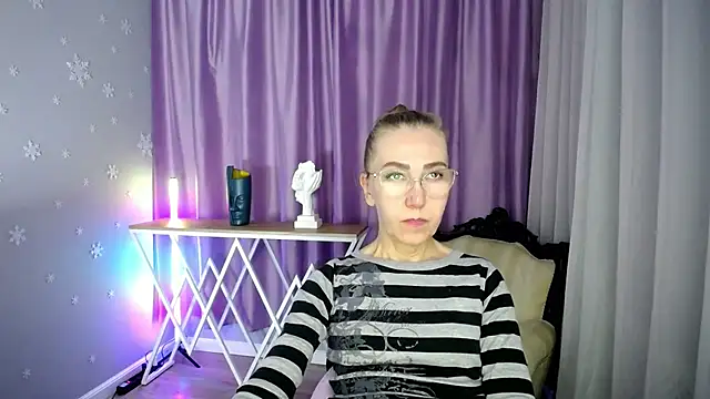 Snapshot of queen_a_n_i chatting on September 10, 2025, 9:08 am queen a n i online show from September 10, 2025, 9:08 am