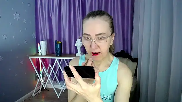 Snapshot of queen_a_n_i chatting on February 21, 2025, 8:40 am queen a n i online show from February 21, 2025, 8:40 am