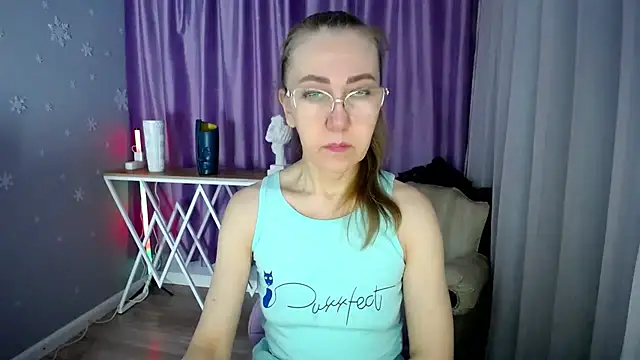 Snapshot of queen_a_n_i chatting on February 26, 2025, 5:57 am queen a n i online show from February 26, 2025, 5:57 am