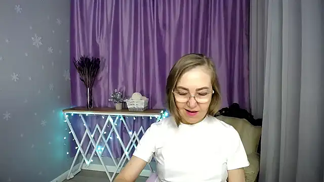 queen a n i online show from April 5, 2026, 10:11 am