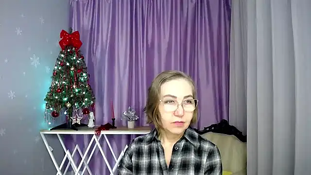 queen a n i online show from February 25, 2026, 6:24 am