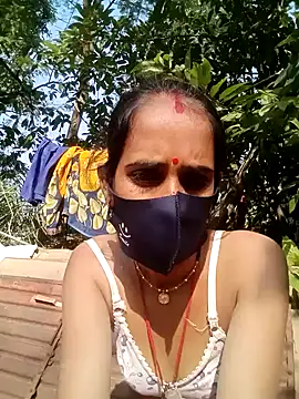 Mohni Das online show from November 18, 2025, 4:38 am