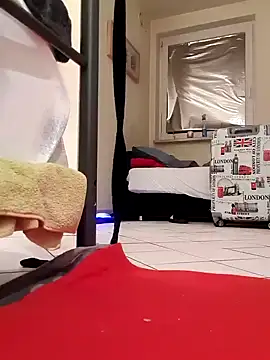 Snapshot of Bigdede3465 chatting on January 22, 2025, 1:53 am Bigdede3465 online show from January 22, 2025, 1:53 am