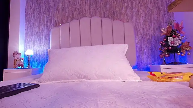 lay navas online show from November 22, 2025, 7:24 pm