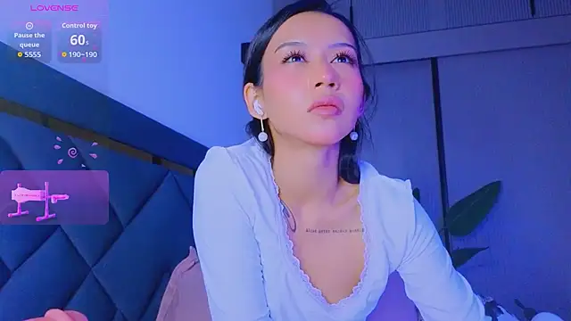 Mia Tin online show from March 15, 2026, 4:47 pm