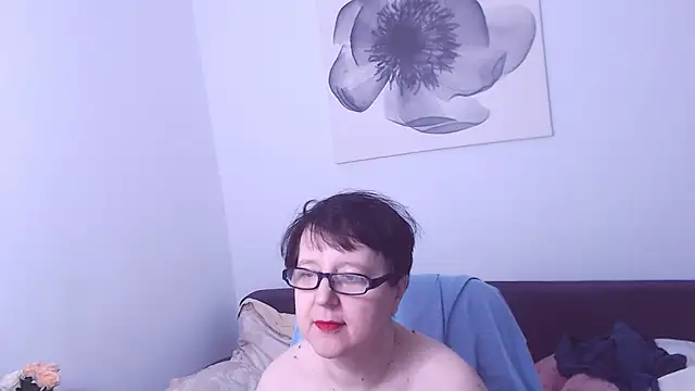 ChristaRose online show from October 9, 2025, 6:41 pm