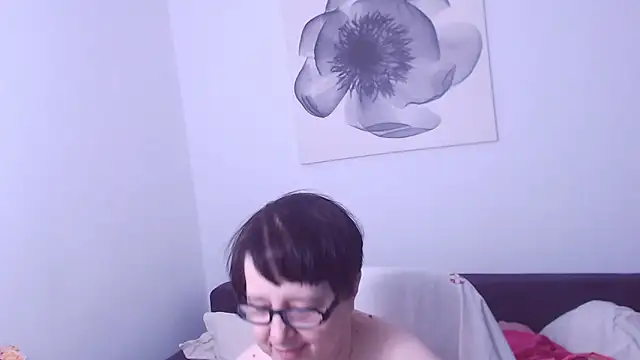 ChristaRose online show from April 3, 2026, 7:53 pm