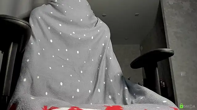 Snapshot of Courtney_Luv chatting on November 1, 2025, 4:23 pm Courtney Luv online show from November 1, 2025, 4:23 pm