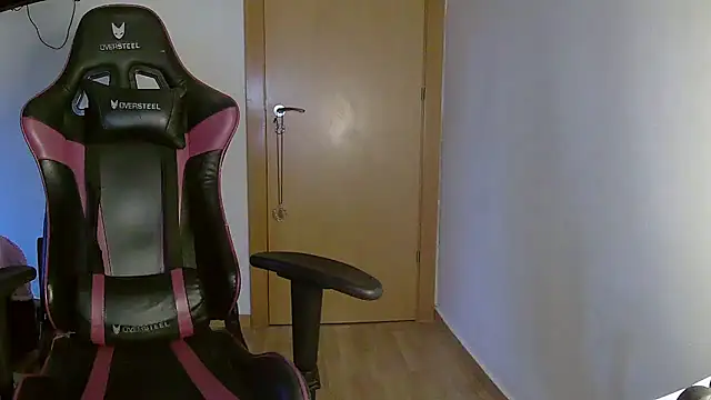 Vampirosa online show from January 9, 2026, 2:13 pm