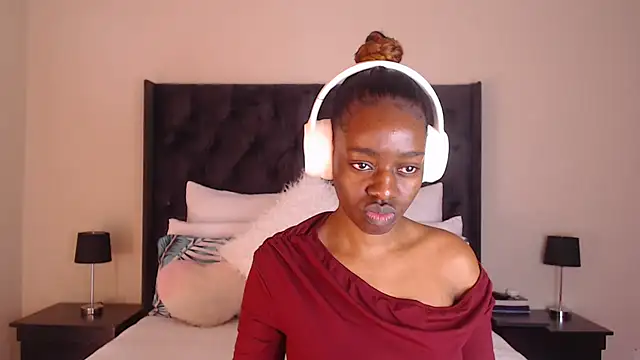 Snapshot of Sexynaughty_Gal chatting on August 2, 2026, 2:15 pm Sexynaughty Gal online show from August 2, 2026, 2:15 pm