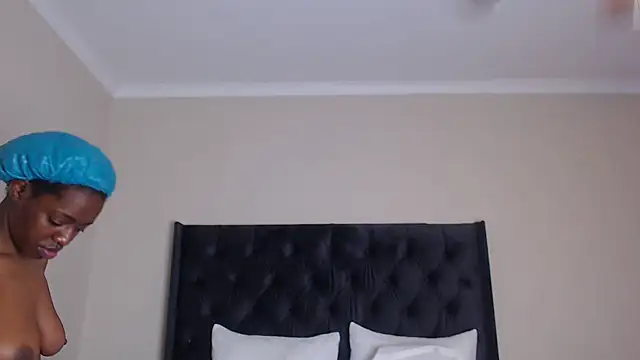 Sexynaughty Gal online show from November 23, 2025, 9:25 pm