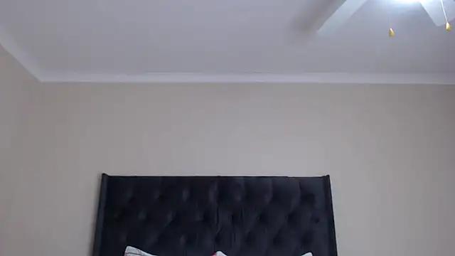 Snapshot of Sexynaughty_Gal chatting on June 12, 2026, 7:33 pm Sexynaughty Gal online show from June 12, 2026, 7:33 pm