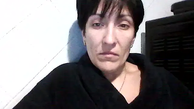 SunnyAmorre online show from September 30, 2025, 9:43 pm