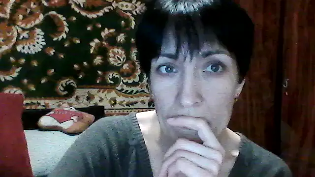 SunnyAmorre online show from December 5, 2025, 12:37 pm