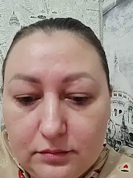 Rini333 online show from December 18, 2025, 8:41 am