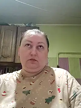 Rini333 online show from November 24, 2025, 9:48 pm