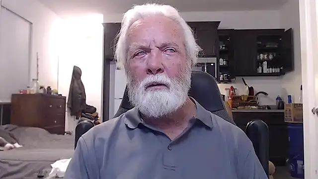 Snapshot of rockpoint69 chatting on January 30, 2025, 11:55 am rockpoint69 online show from January 30, 2025, 11:55 am