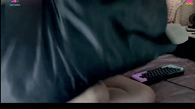 Snapshot of Sweetiegirl00 chatting on April 17, 2026, 6:55 pm Sweetiegirl00 online show from April 17, 2026, 6:55 pm