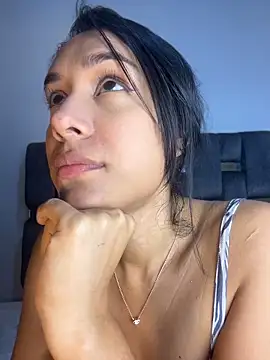 Snapshot of PilarJones_ chatting on May 31, 2026, 6:09 pm PilarJones online show from May 31, 2026, 6:09 pm