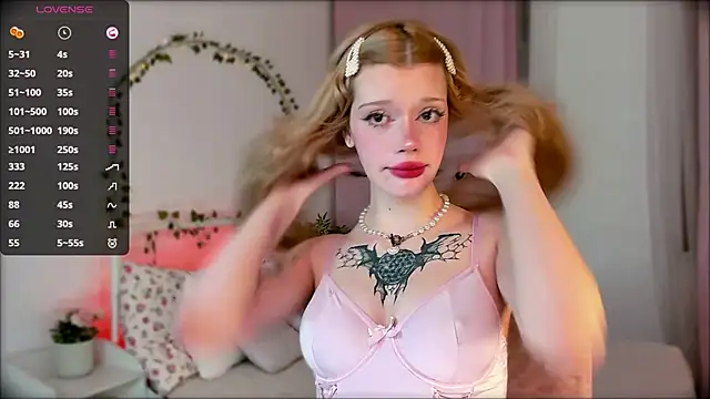 boobsybootie online show from April 16, 2026, 9:15 pm