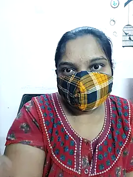 Snapshot of lovely-latha chatting on January 4, 2025, 4:54 am lovely-latha online show from January 4, 2025, 4:54 am