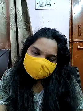Snapshot of lovely-latha chatting on February 6, 2025, 9:00 am lovely-latha online show from February 6, 2025, 9:00 am