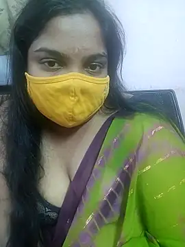 Snapshot of lovely-latha chatting on March 18, 2025, 3:44 pm lovely-latha online show from March 18, 2025, 3:44 pm