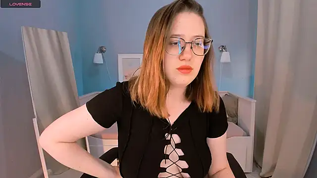 Charmy Gracy online show from September 9, 2025, 10:57 am