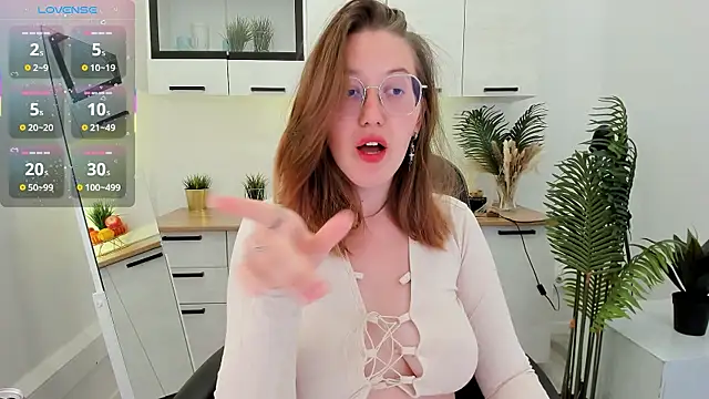 Snapshot of Charmy_Gracy chatting on April 21, 2026, 11:39 am Charmy Gracy online show from April 21, 2026, 11:39 am