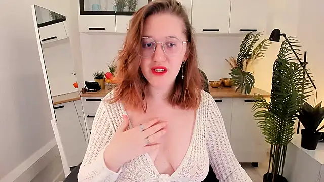Snapshot of Charmy_Gracy chatting on March 9, 2026, 10:30 am Charmy Gracy online show from March 9, 2026, 10:30 am