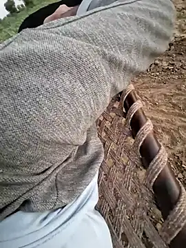 breejs online show from October 12, 2025, 1:01 pm