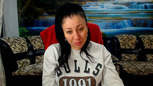 Snapshot of MoistMady chatting on March 6, 2026, 3:45 am MoistMady online show from March 6, 2026, 3:45 am