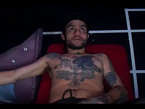 Christian Stiven1 online show from October 31, 2025, 10:23 am