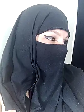 Snapshot of evelyn__salah chatting on October 21, 2025, 10:09 pm evelyn salah online show from October 21, 2025, 10:09 pm