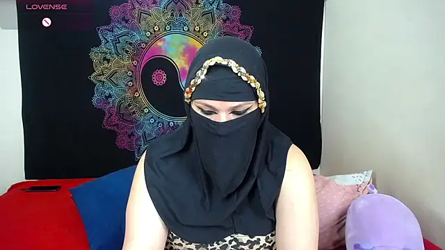 Snapshot of evelyn__salah chatting on October 26, 2025, 8:42 pm evelyn salah online show from October 26, 2025, 8:42 pm