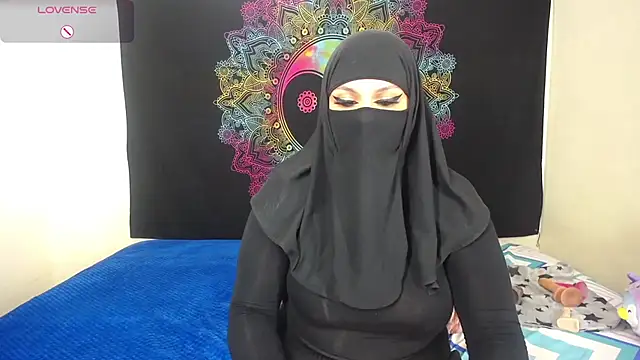 Snapshot of evelyn__salah chatting on October 28, 2025, 9:58 pm evelyn salah online show from October 28, 2025, 9:58 pm