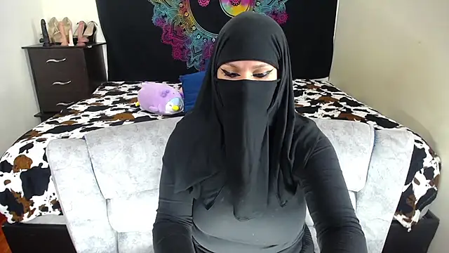 Snapshot of evelyn__salah chatting on December 1, 2025, 7:15 pm evelyn salah online show from December 1, 2025, 7:15 pm