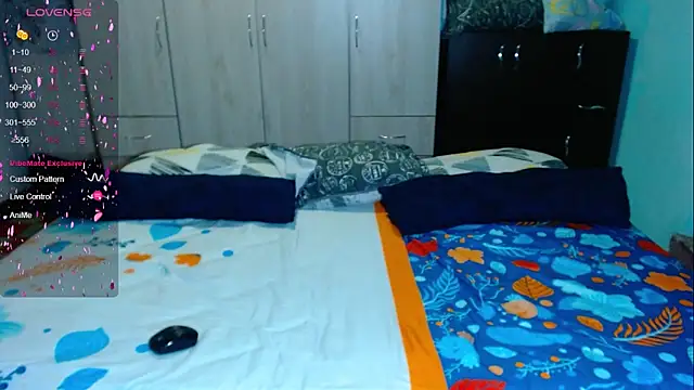 Mia sexy18  online show from March 27, 2026, 3:04 am